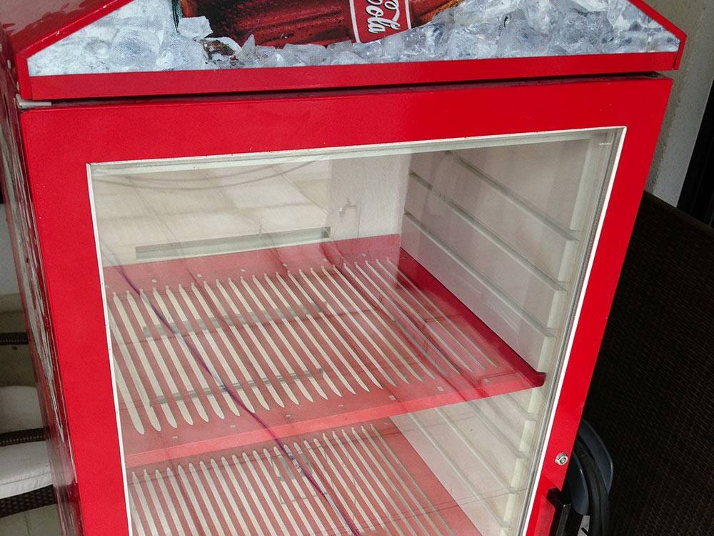 Coca cola kühlschrank -Fotos und -Bildmaterial in hoher Auflösung