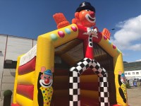 Hüpfburg clown